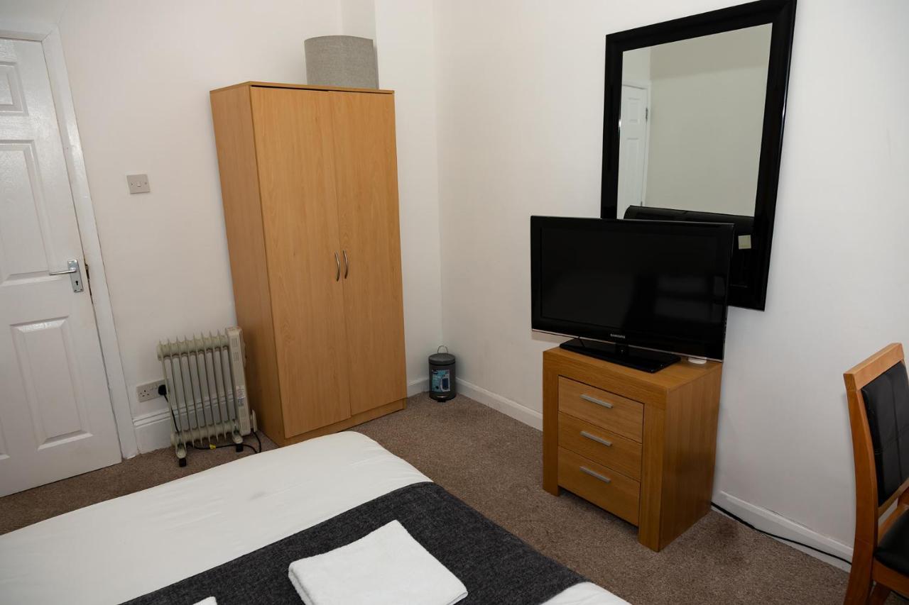 جنوب شيلْدْز Alexander Apartments Rooms 2 المظهر الخارجي الصورة