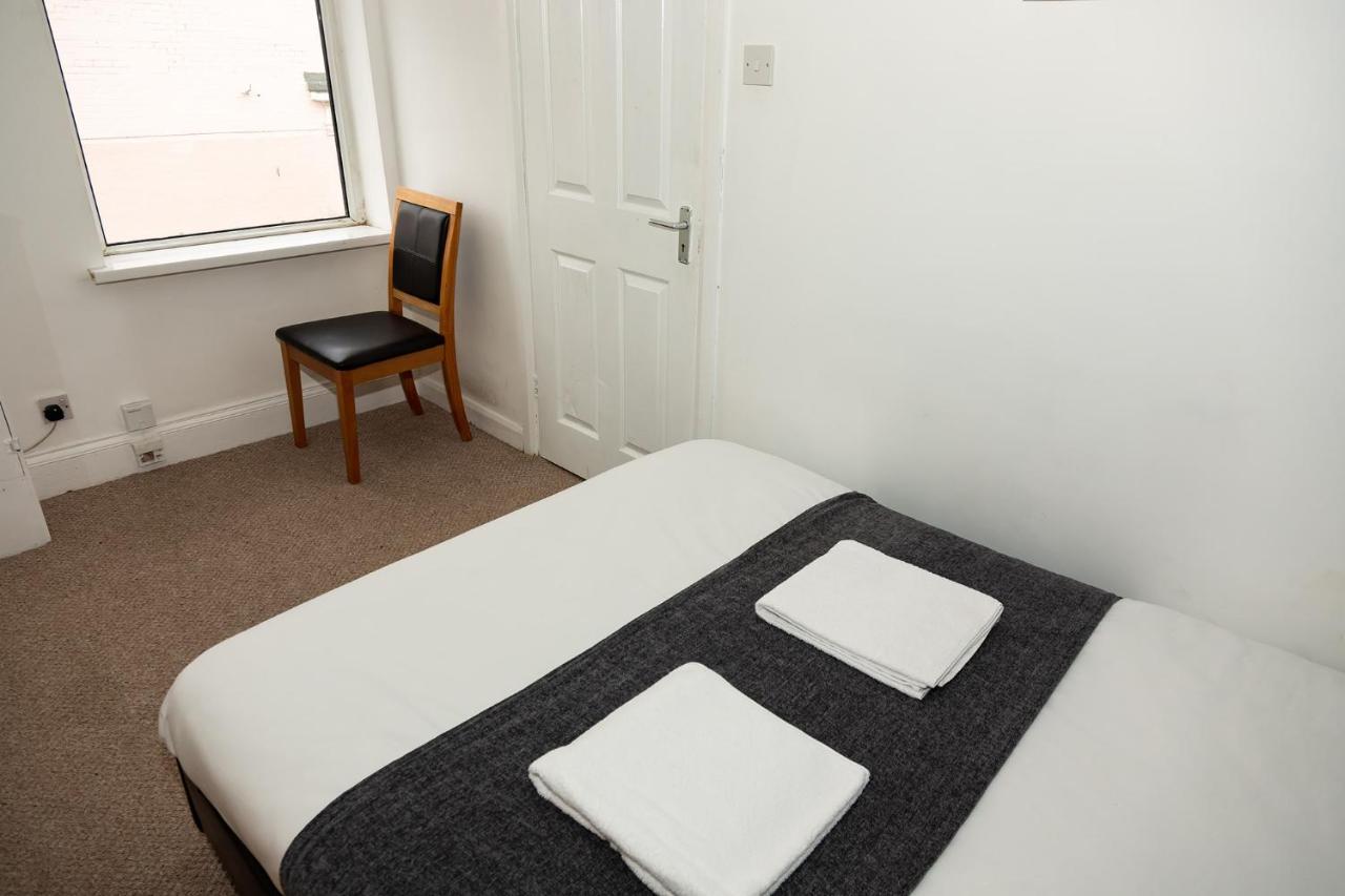 جنوب شيلْدْز Alexander Apartments Rooms 2 المظهر الخارجي الصورة
