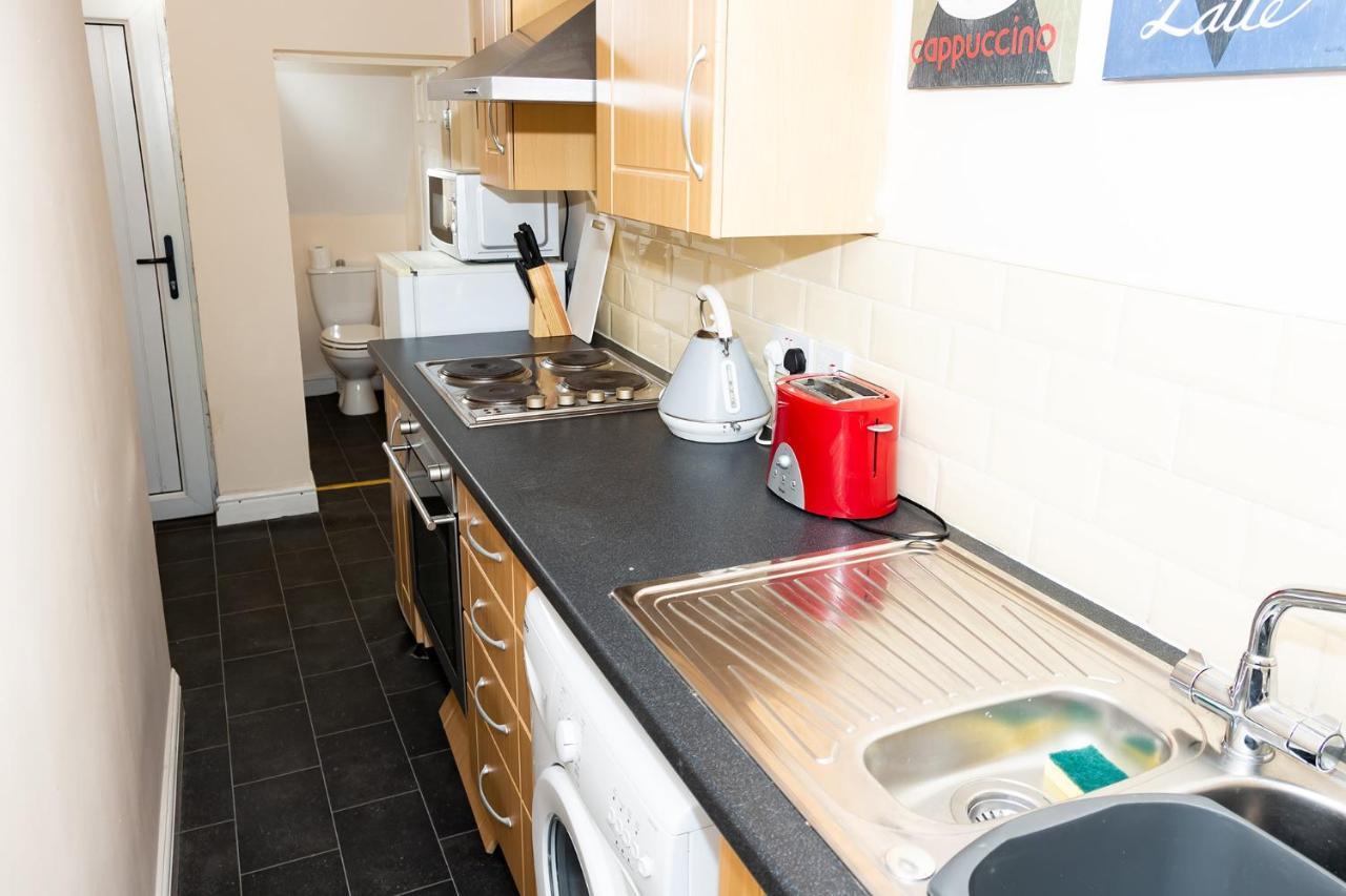 جنوب شيلْدْز Alexander Apartments Rooms 2 المظهر الخارجي الصورة